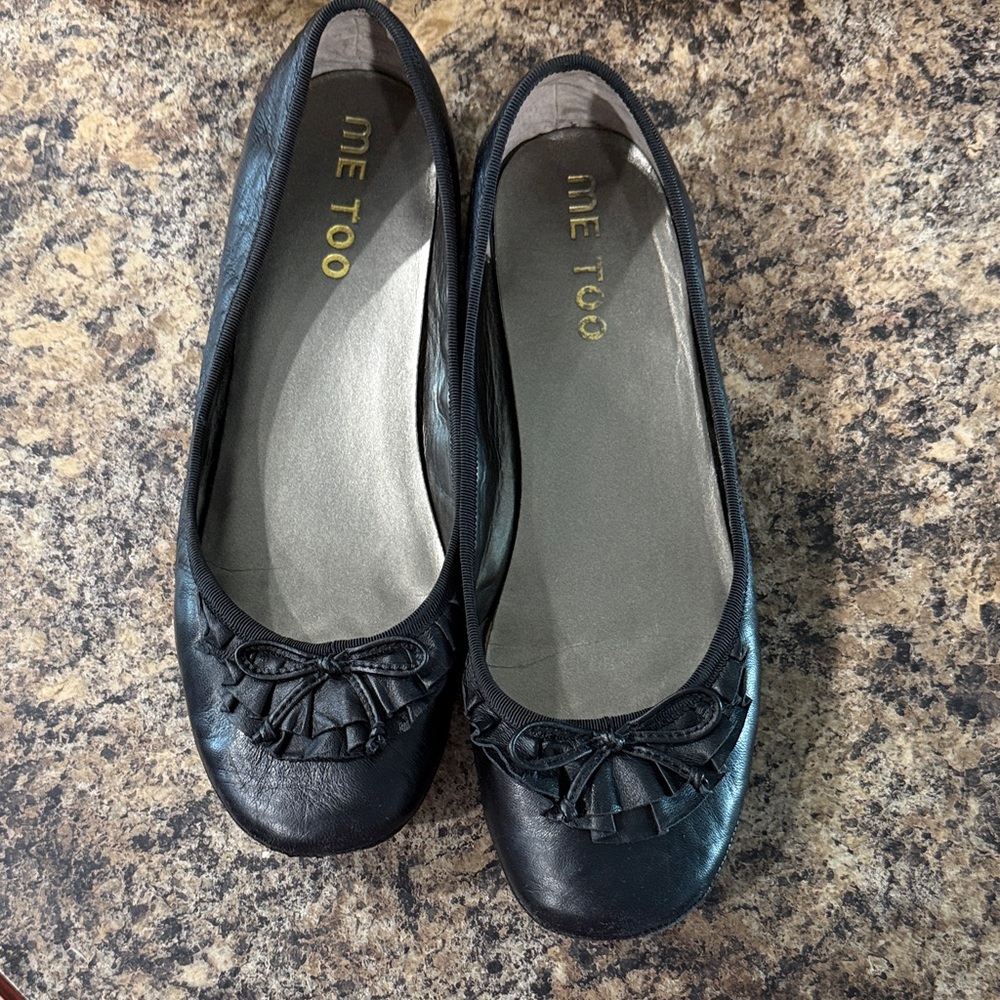 Me Too Black Leather Flats with Bow Detail